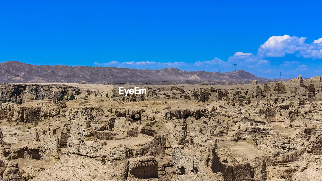 PANORAMIC VIEW OF LANDSCAPE