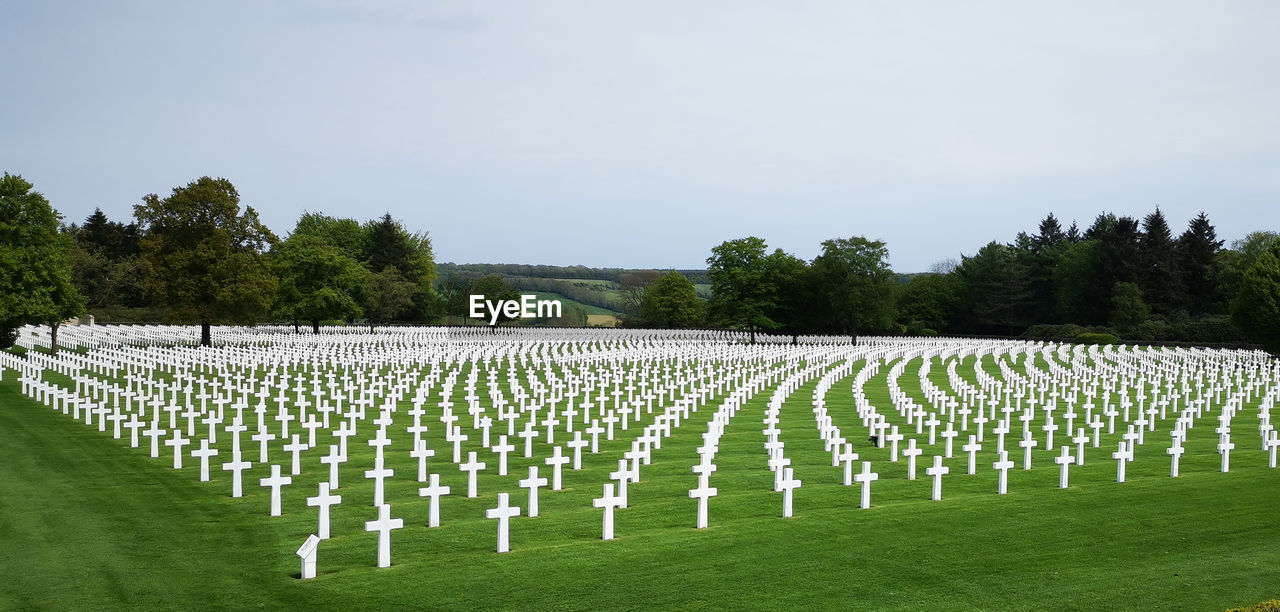 Panoramic view of us war cemetery against sky
