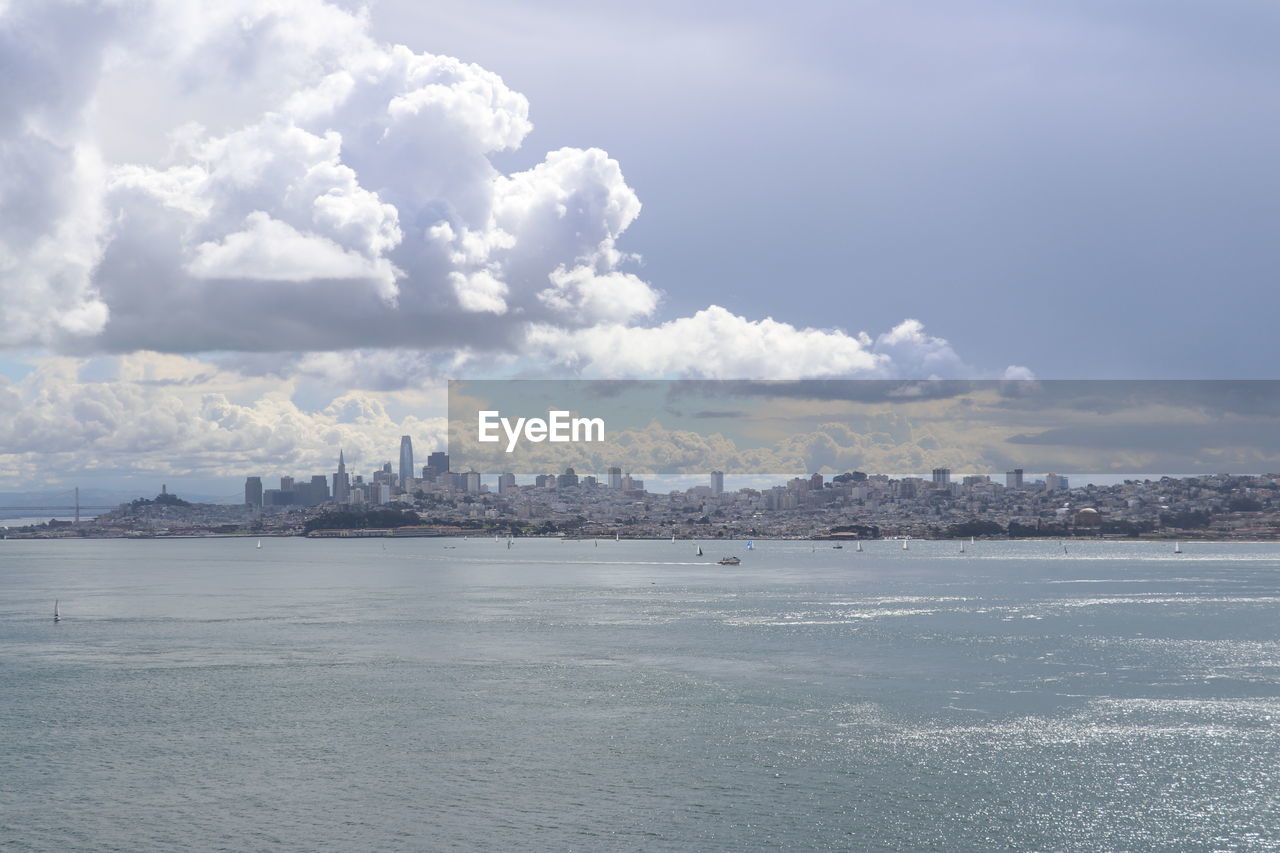 VIEW OF CITY AT WATERFRONT
