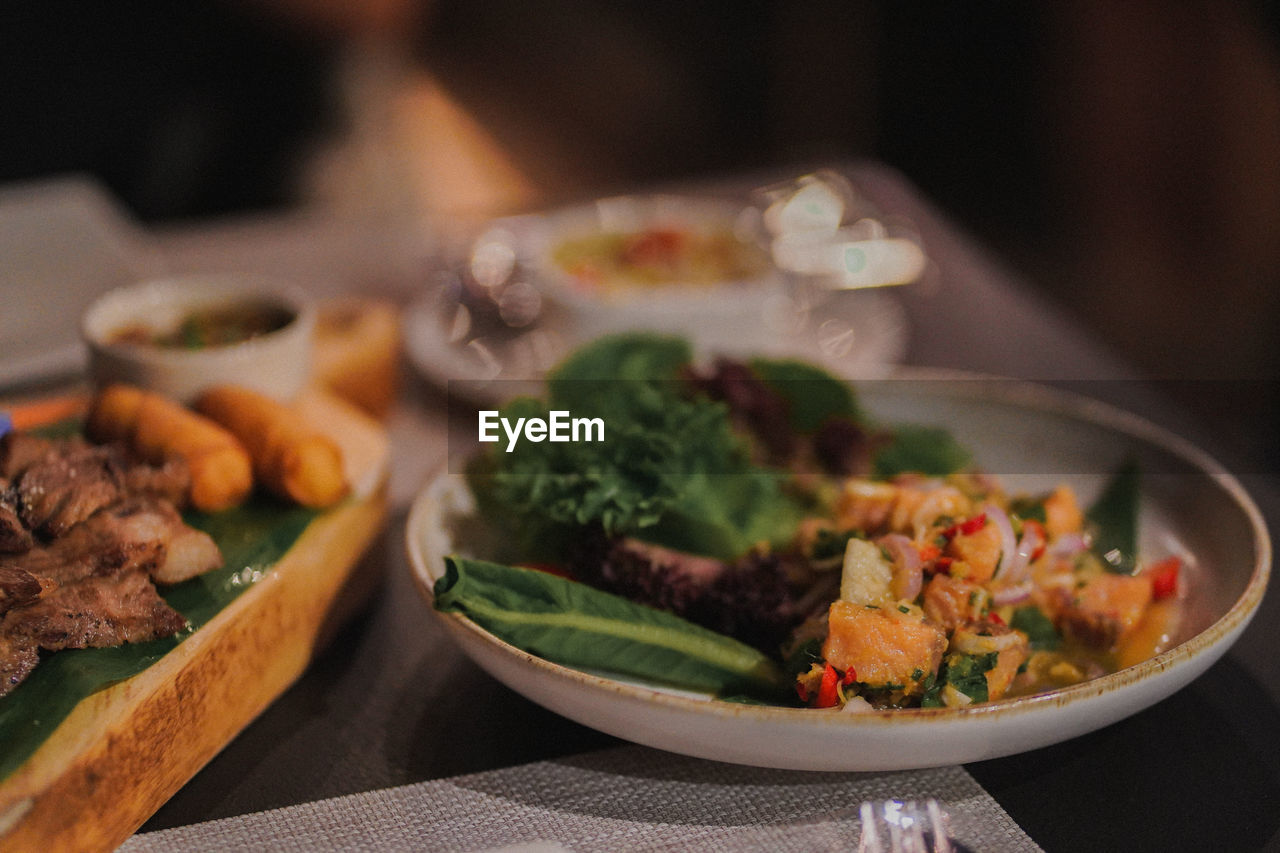 CLOSE-UP OF FOOD SERVED IN BOWL