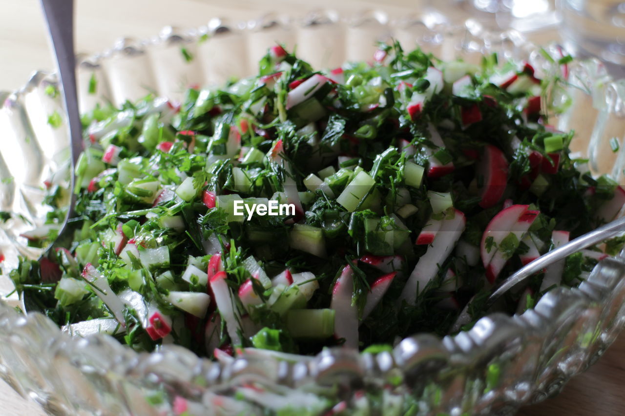 Close-up of chopped vegetables in bowl