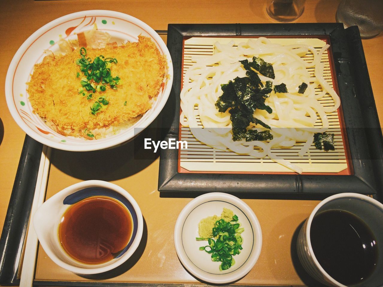 Plates with food on tray