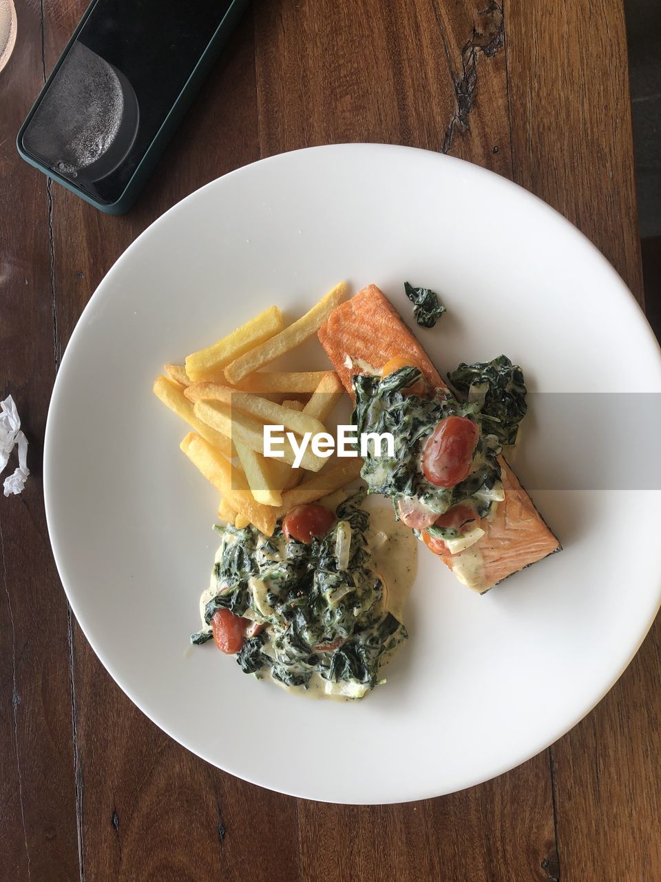 HIGH ANGLE VIEW OF BREAKFAST IN PLATE