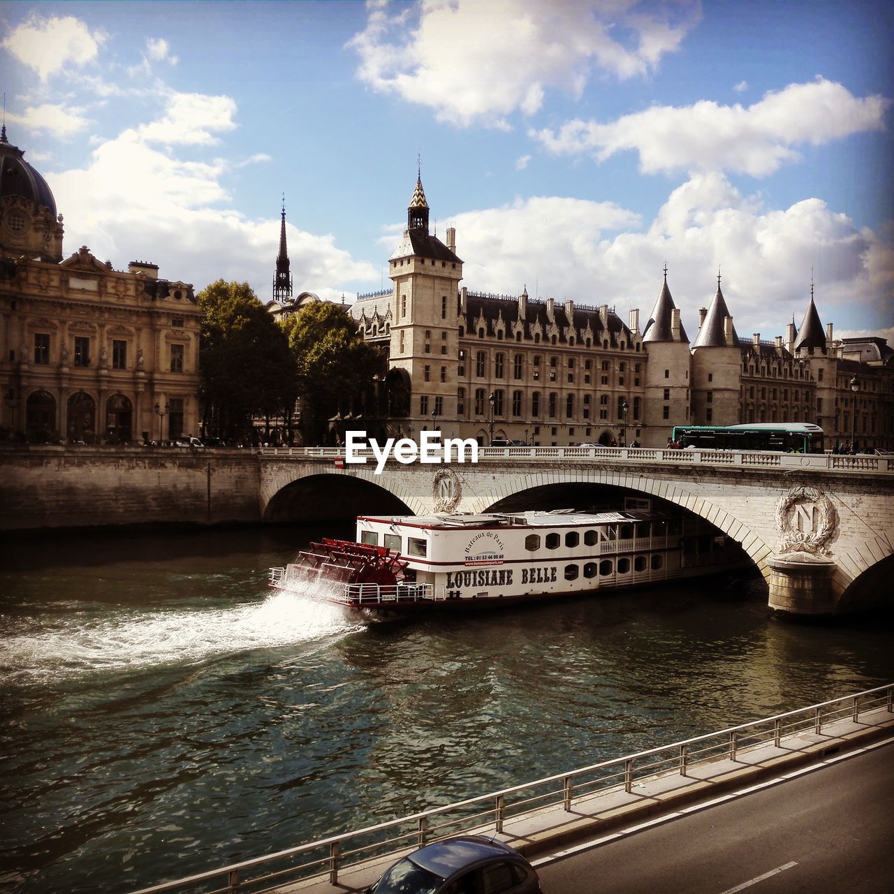 BRIDGE OVER RIVER IN CITY