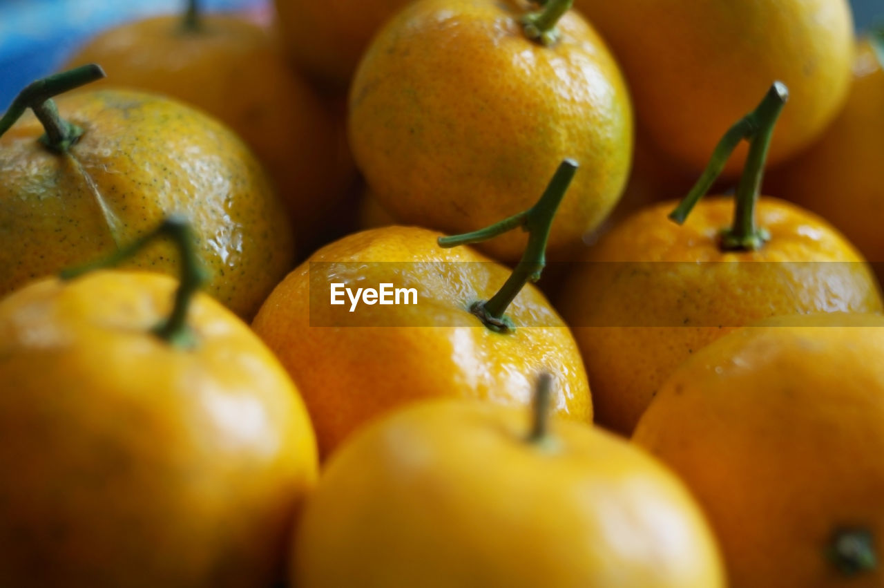 Sweet shantang oranges are ready to be served to guests 