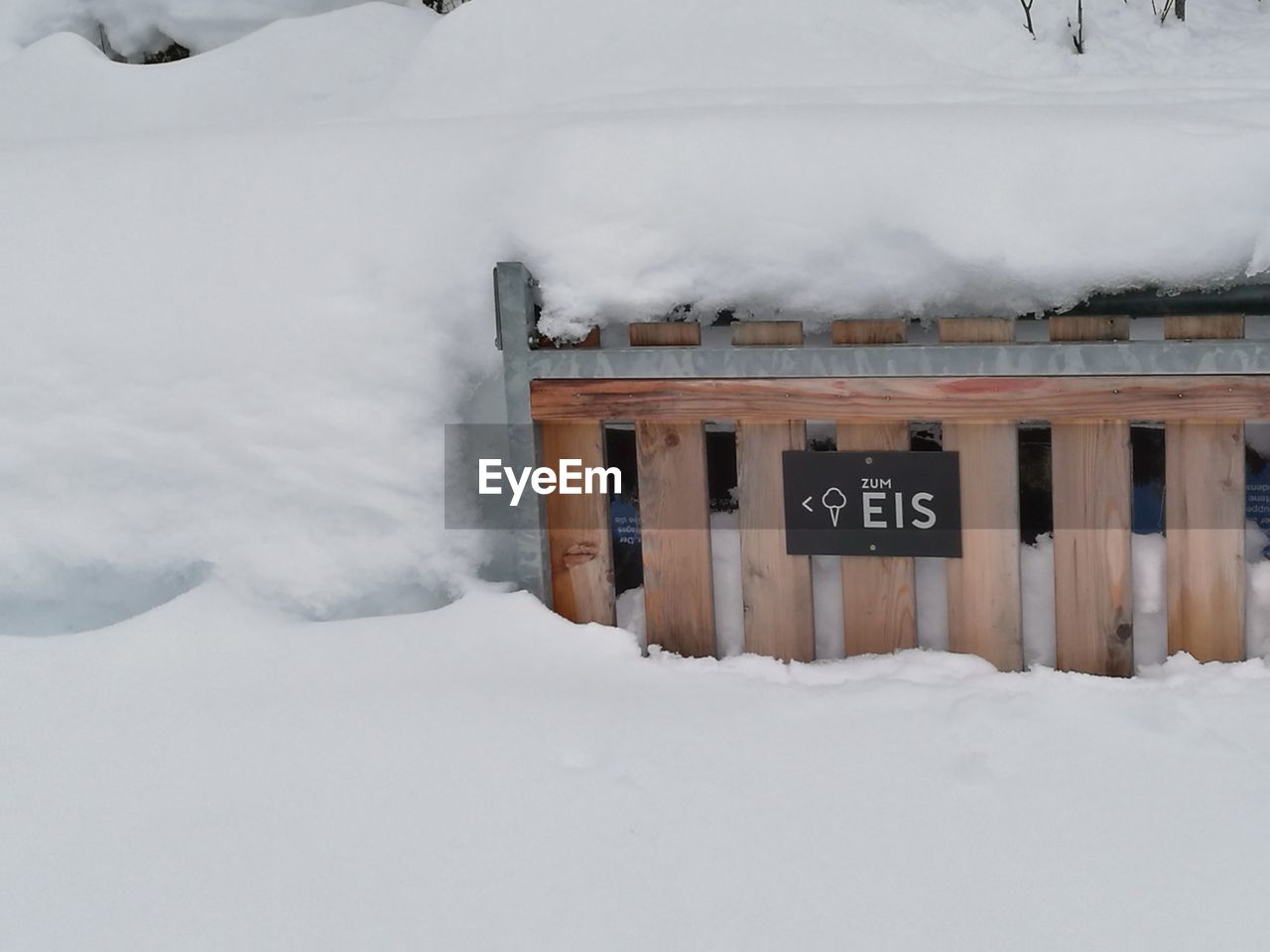 VIEW OF TEXT ON SNOW