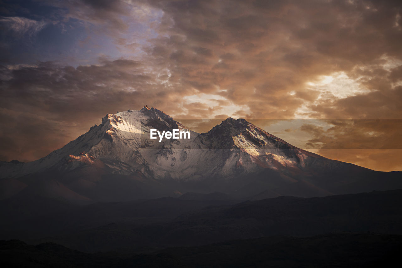 Sunset on the erciyes mountain