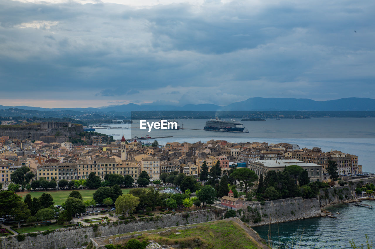 Urban and marine recreation island surrounded purest sea water and historic city of kerkyra greece