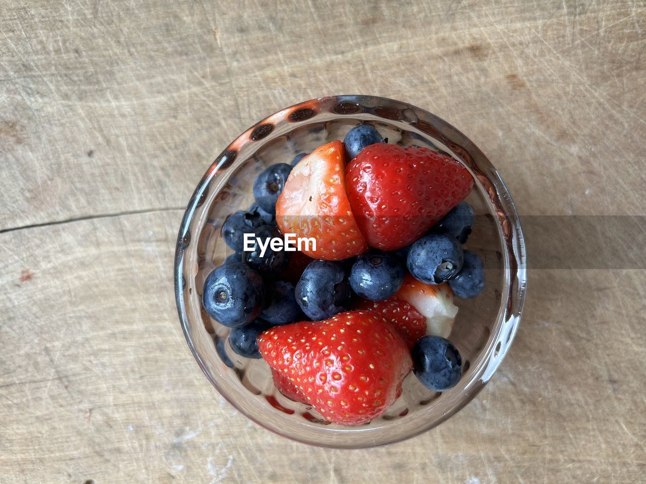 berry, healthy eating, food, food and drink, fruit, freshness, wellbeing, strawberry, plant, bowl, blueberry, directly above, breakfast, high angle view, table, produce, wood, meal, indoors, still life, no people, dessert, raspberry, close-up, red, berries, container, dish, kitchen utensil