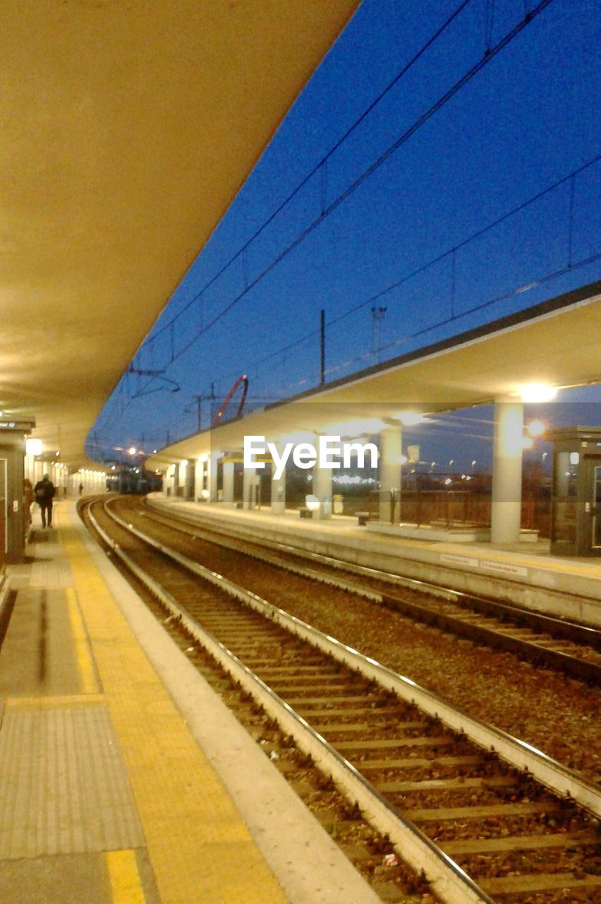 RAILWAY STATION PLATFORM