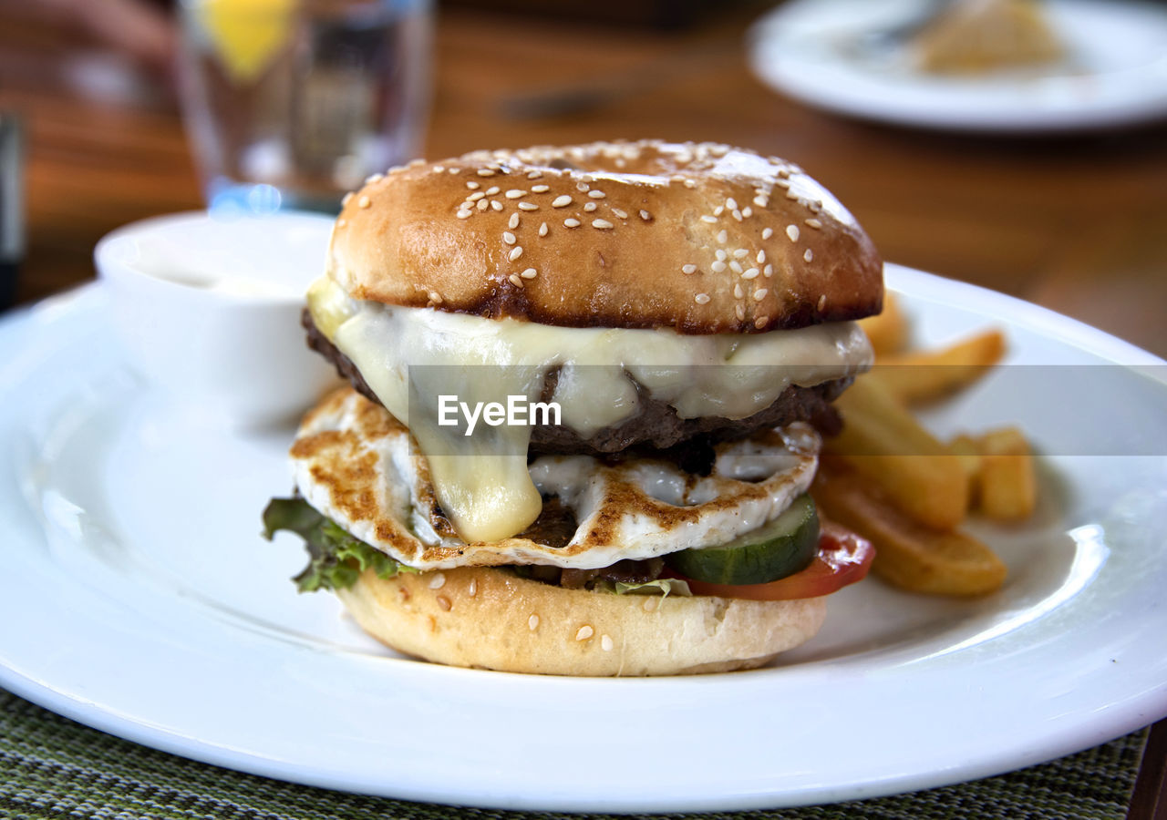 Close-up of burger in plate on table