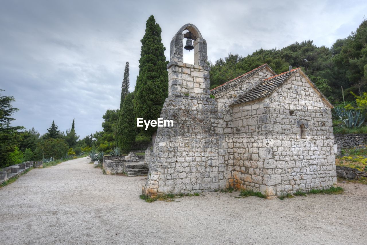 Old ruins against sky