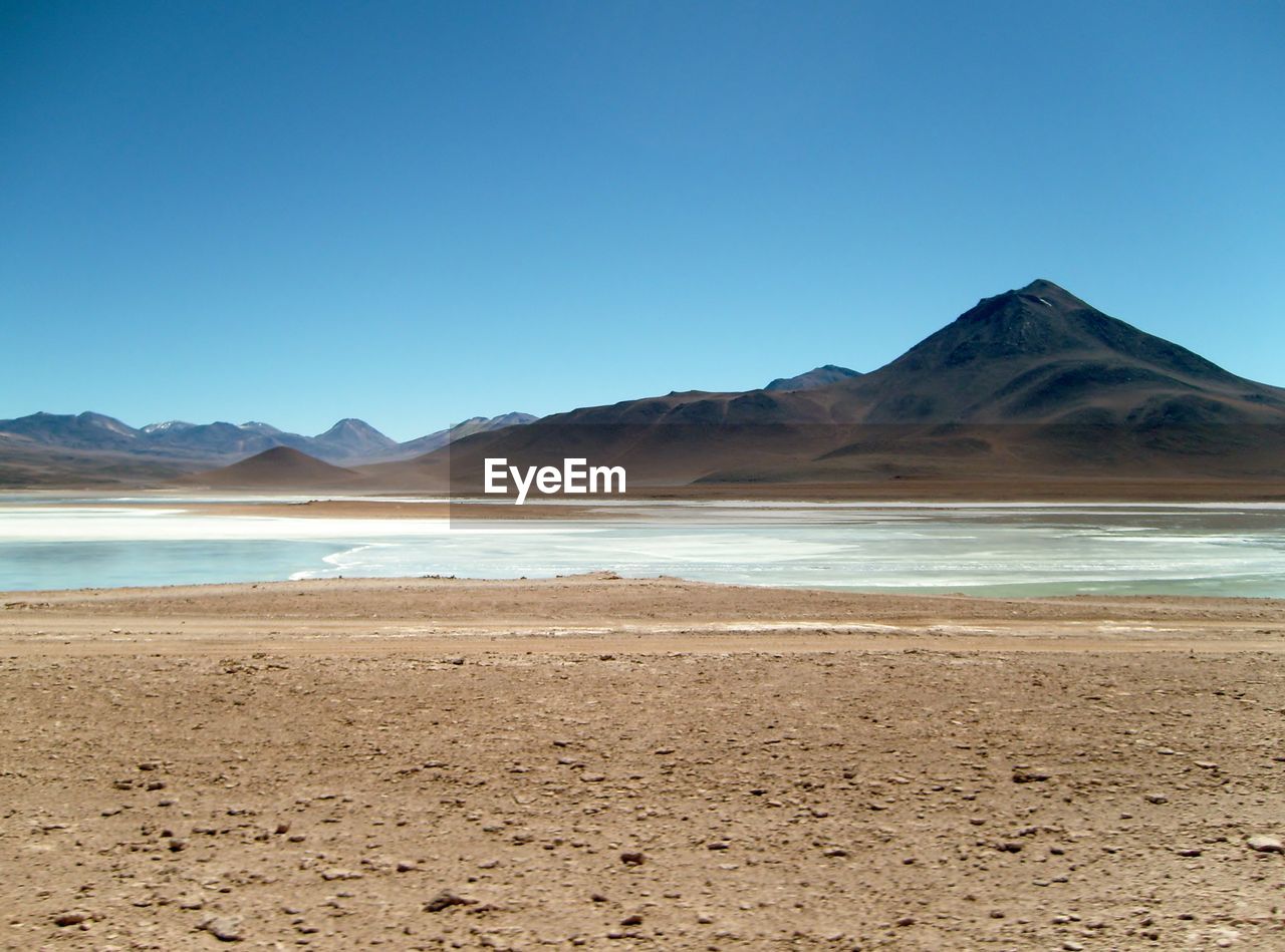 Green lake - laguna verde  - bolivia