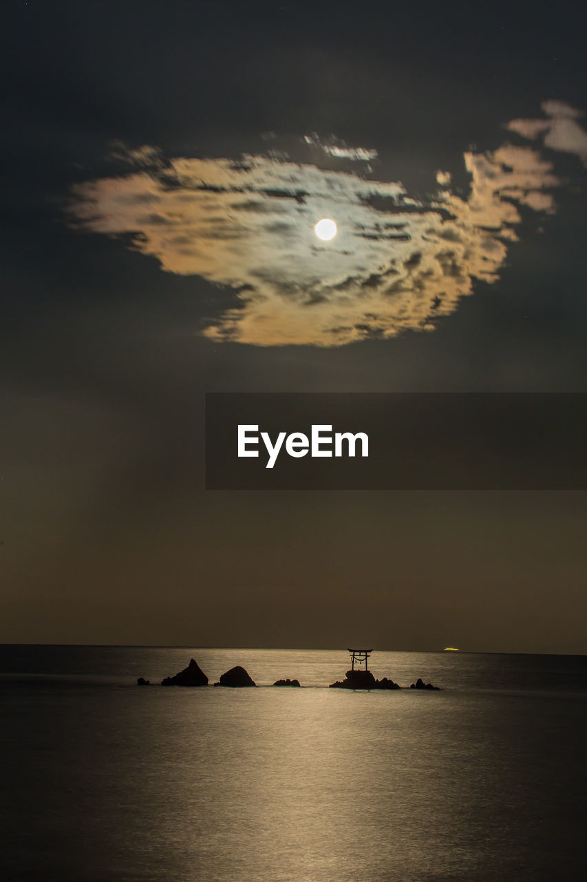 Moon and offshore torii