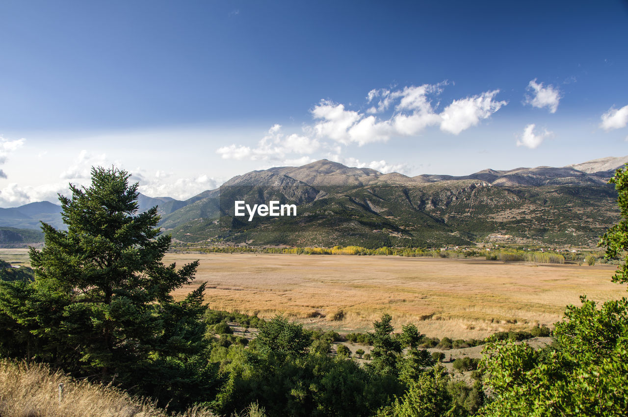 Beautiful lake stymfaliaand mountain sireia in peloponnese, greece