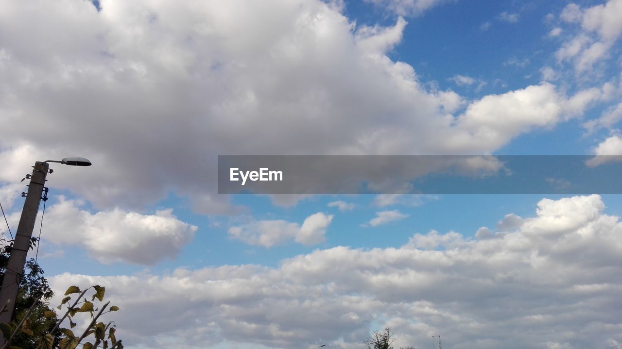 LOW ANGLE VIEW OF CLOUDS AGAINST SKY