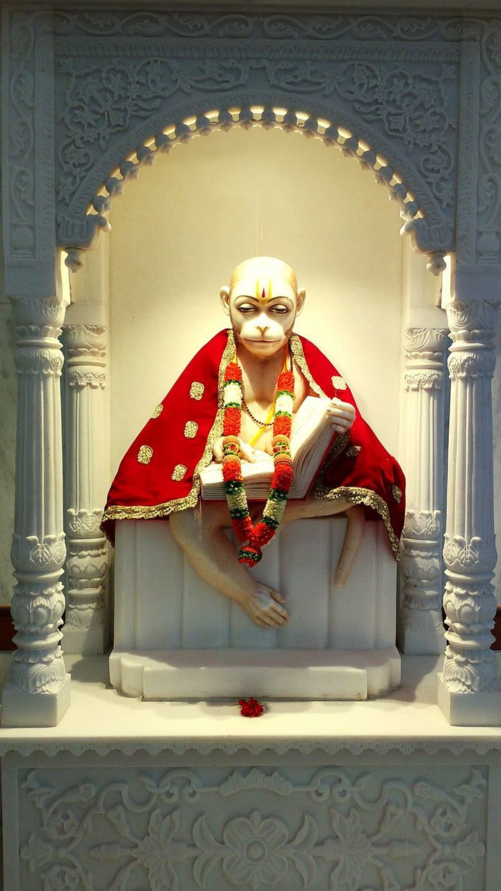 STATUE AT TEMPLE