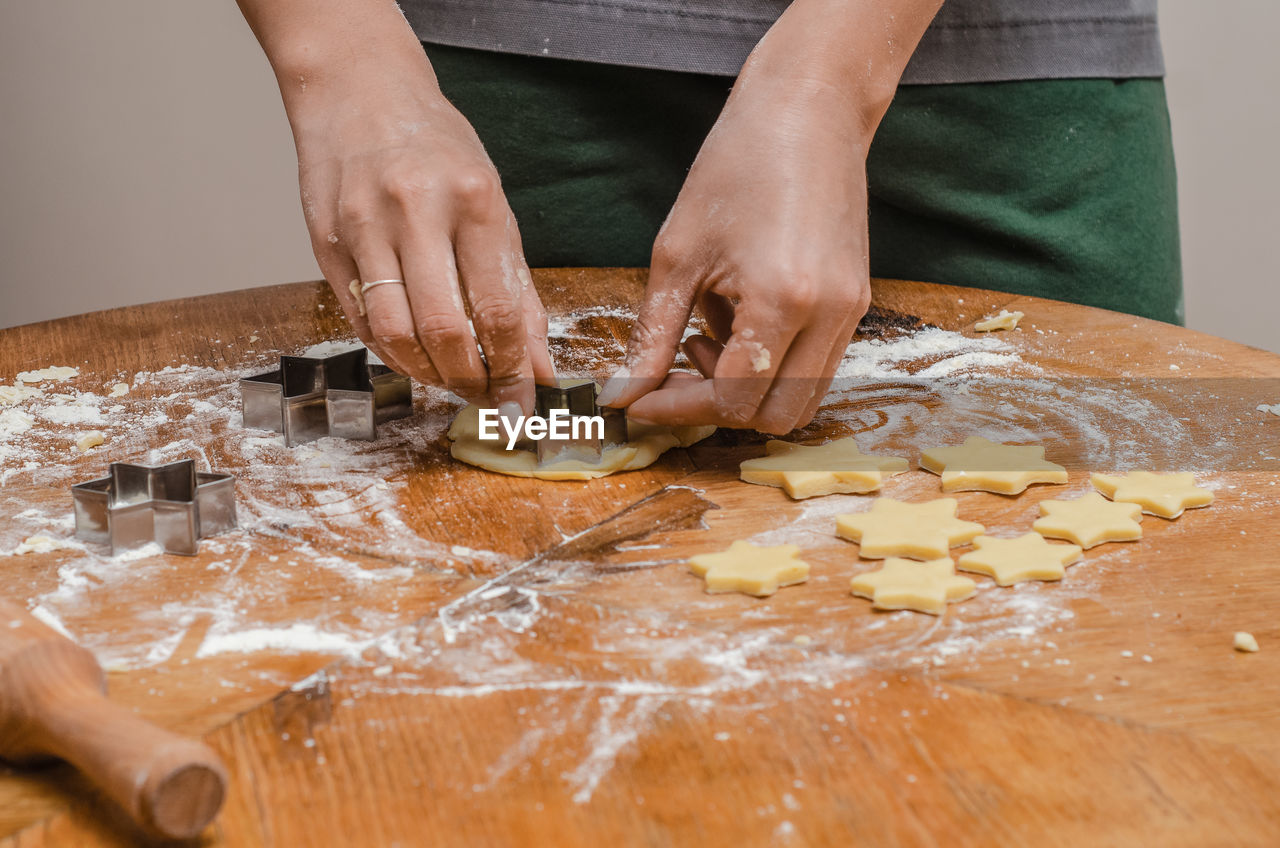 Preparation of sweet biscuits in the shape of star of david