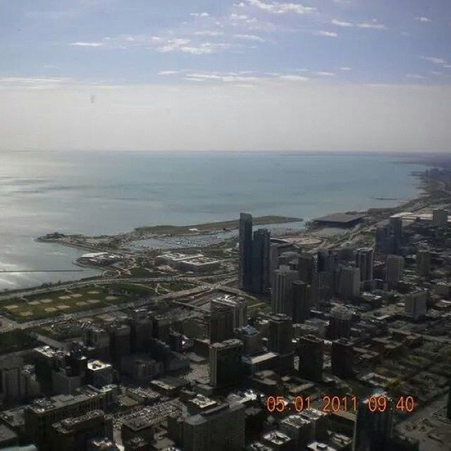 VIEW OF CITYSCAPE AGAINST SKY