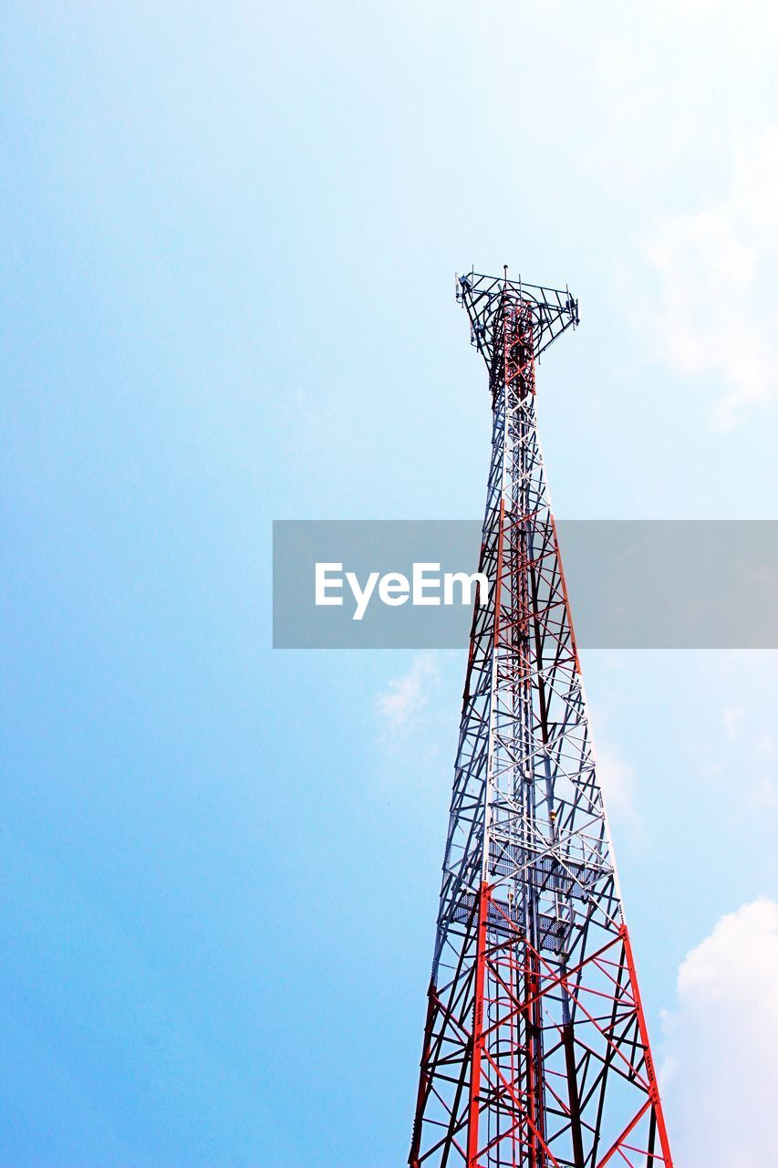 LOW ANGLE VIEW OF TOWER AGAINST SKY