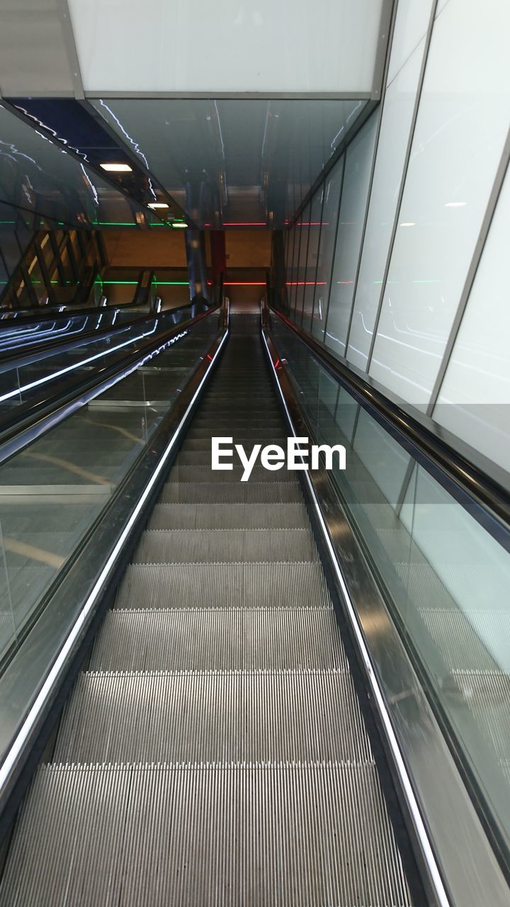 VIEW OF ESCALATOR IN SUBWAY