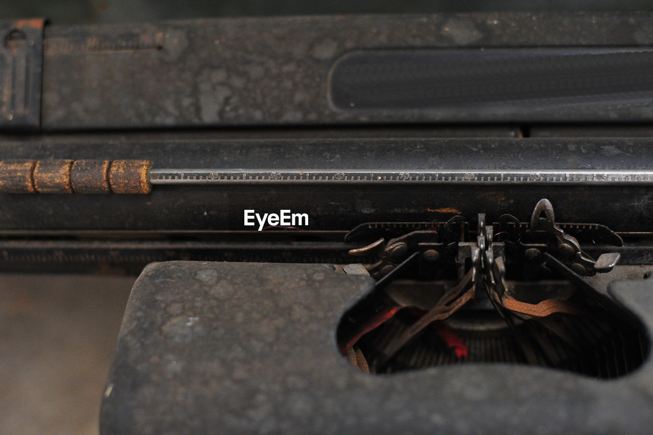 Close-up of typewriter 
