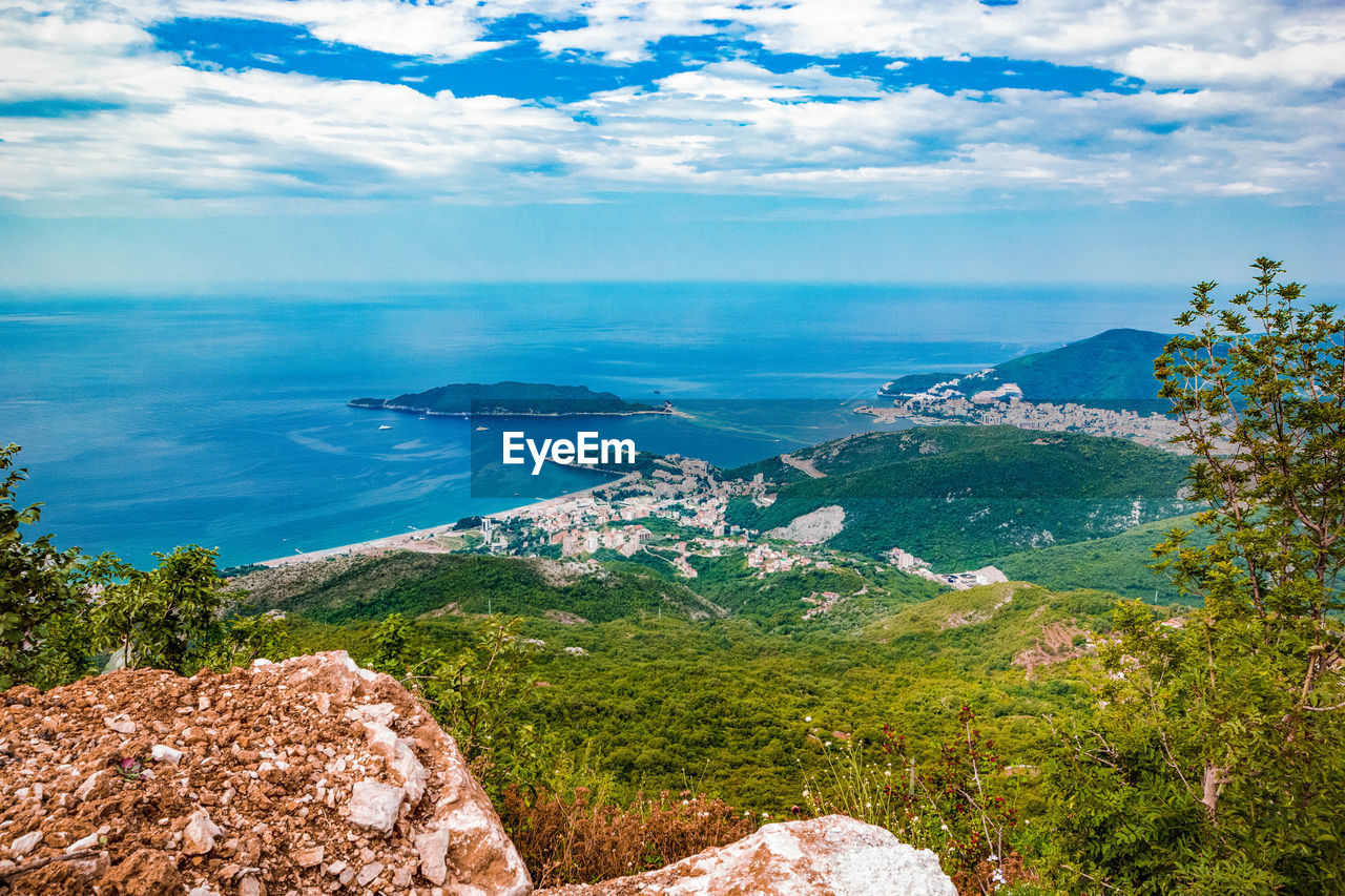 Beautiful panoramic landscape of adriatic sea, island of saint nicholas, mountains on coast budva 