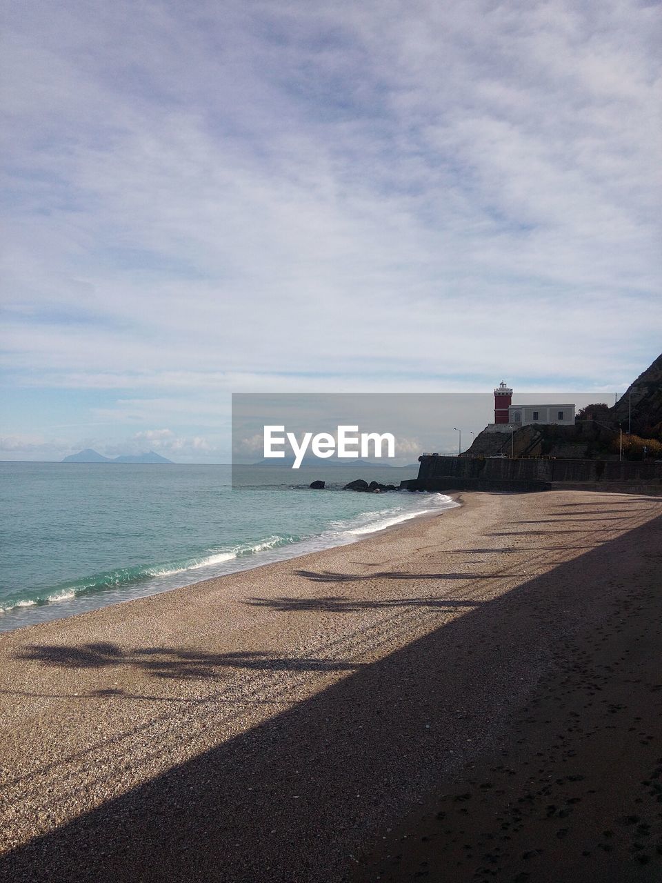 SCENIC VIEW OF BEACH