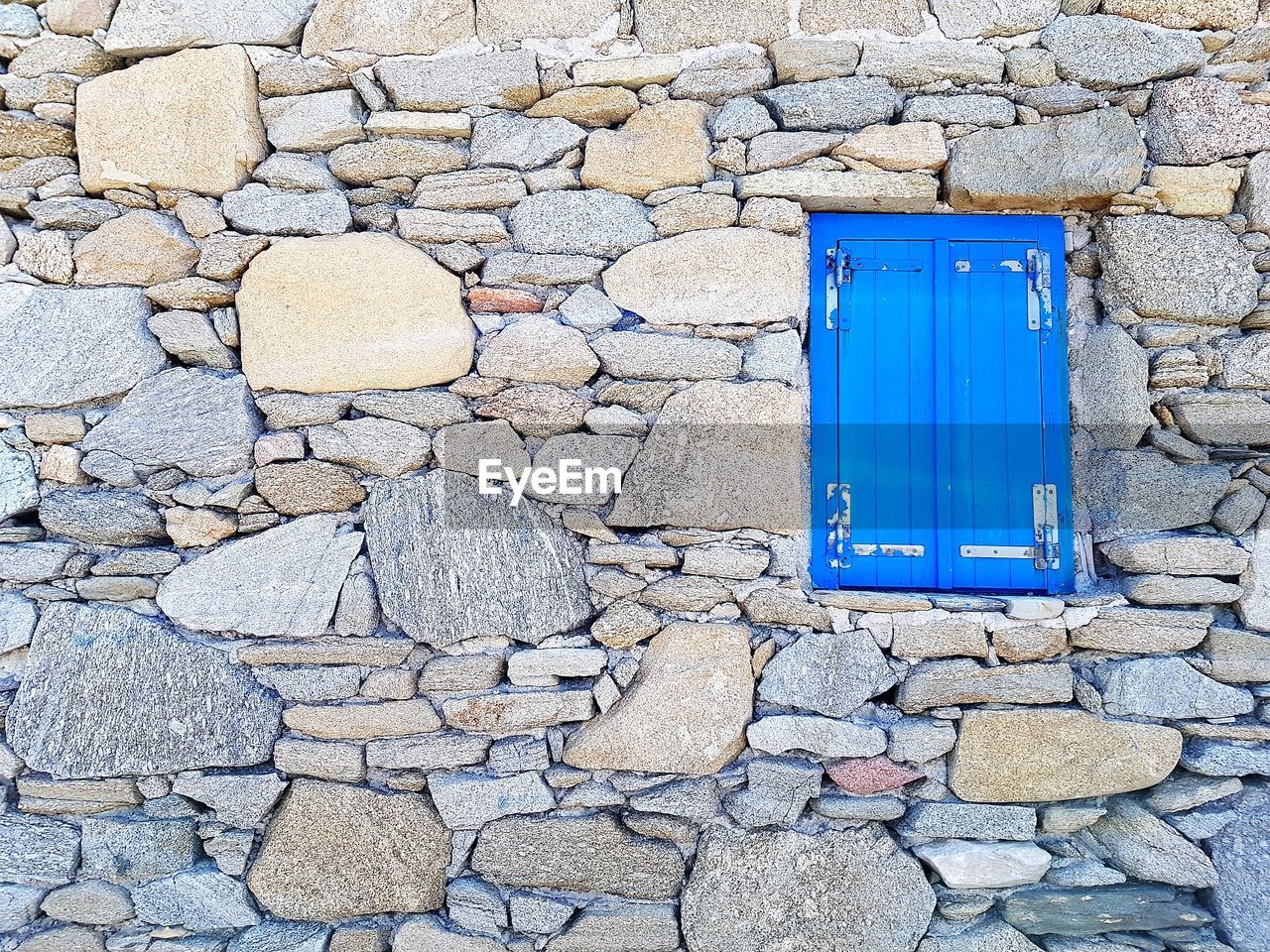 BLUE BRICK WALL OUTDOORS