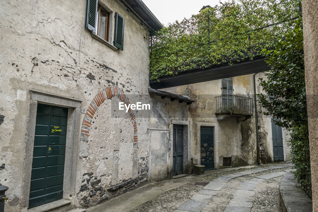 ENTRANCE OF OLD HOUSE