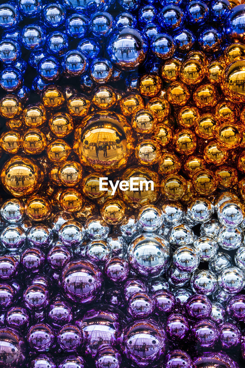 FULL FRAME SHOT OF FLORAL PATTERN