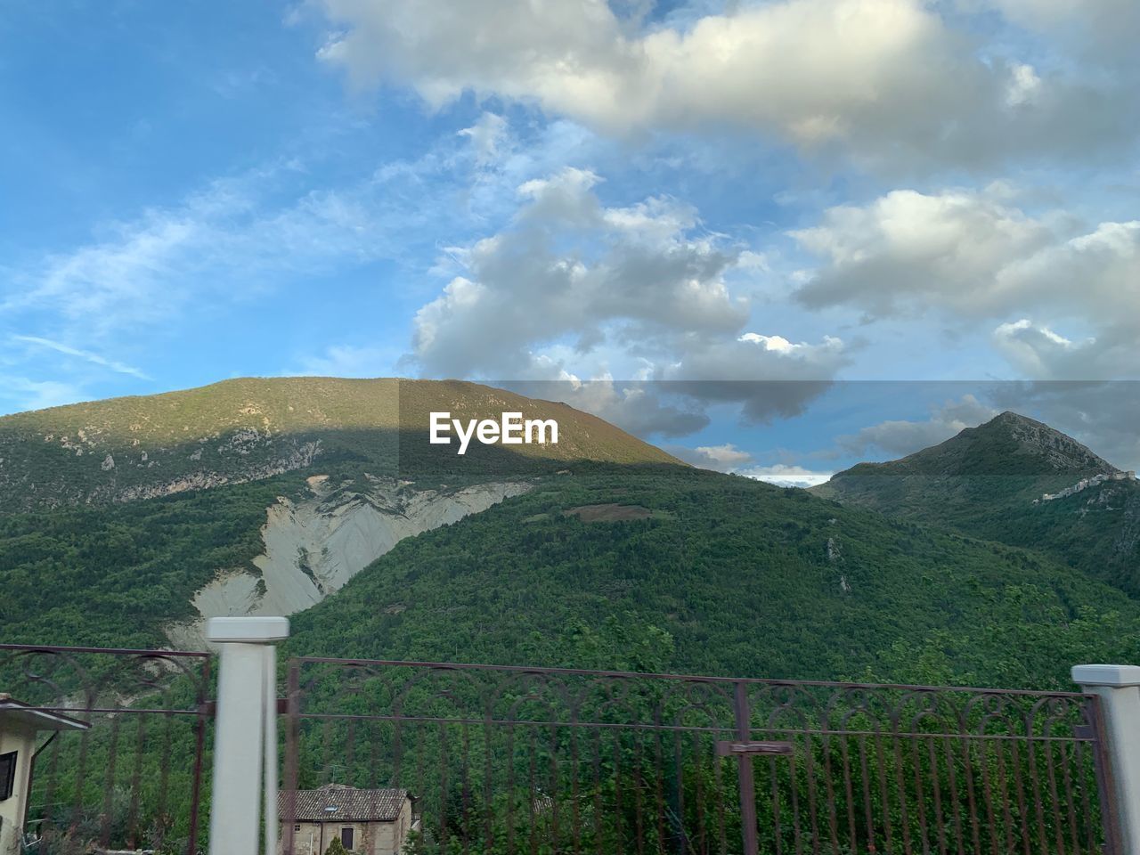 SCENIC VIEW OF MOUNTAIN AGAINST SKY