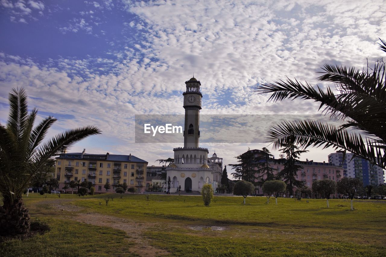 VIEW OF LIGHTHOUSE AGAINST SKY