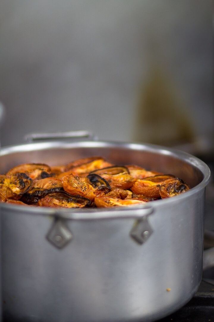 CLOSE-UP OF SERVED FOOD