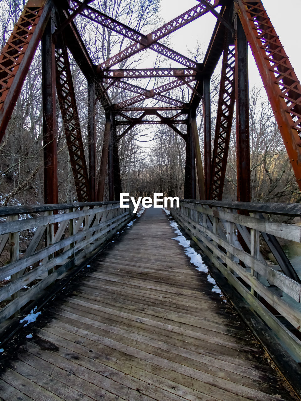 Bridge over footbridge