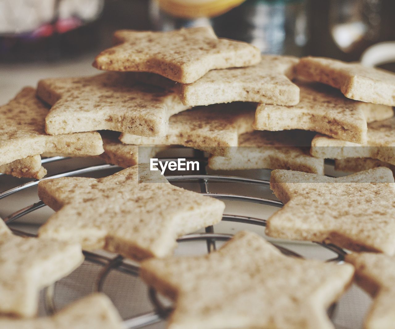 Close-up of cookies on cooling rack