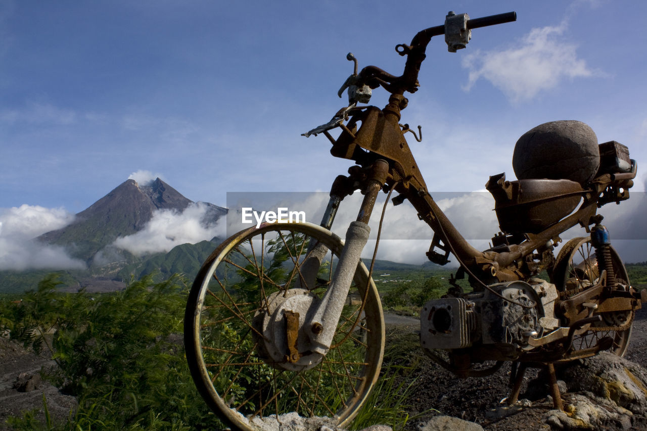 The merapi mountain that was recorded as active, famous for its lava and hot cloud avalanches.