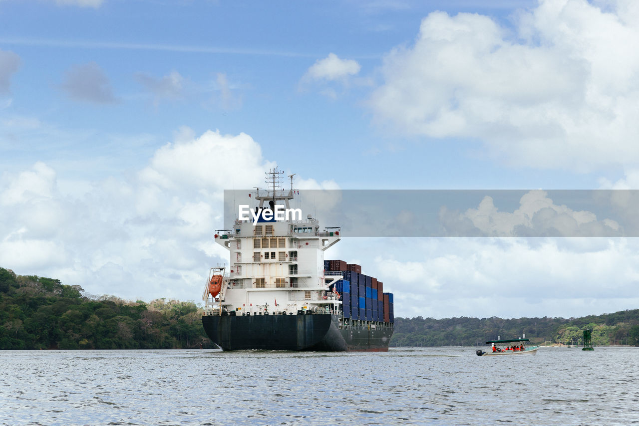 Merchant ship crossing the waters of the panama canal