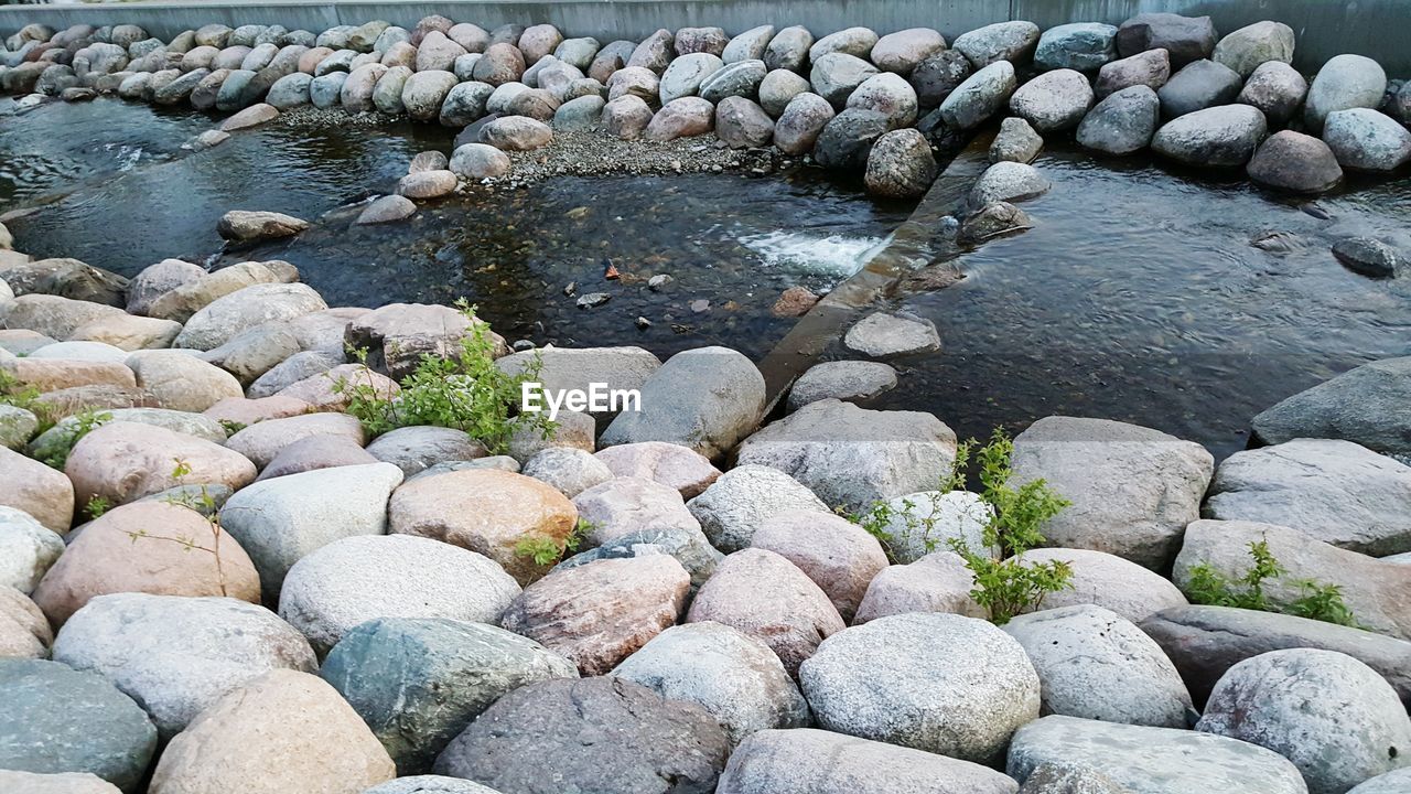 STONES ON STONES