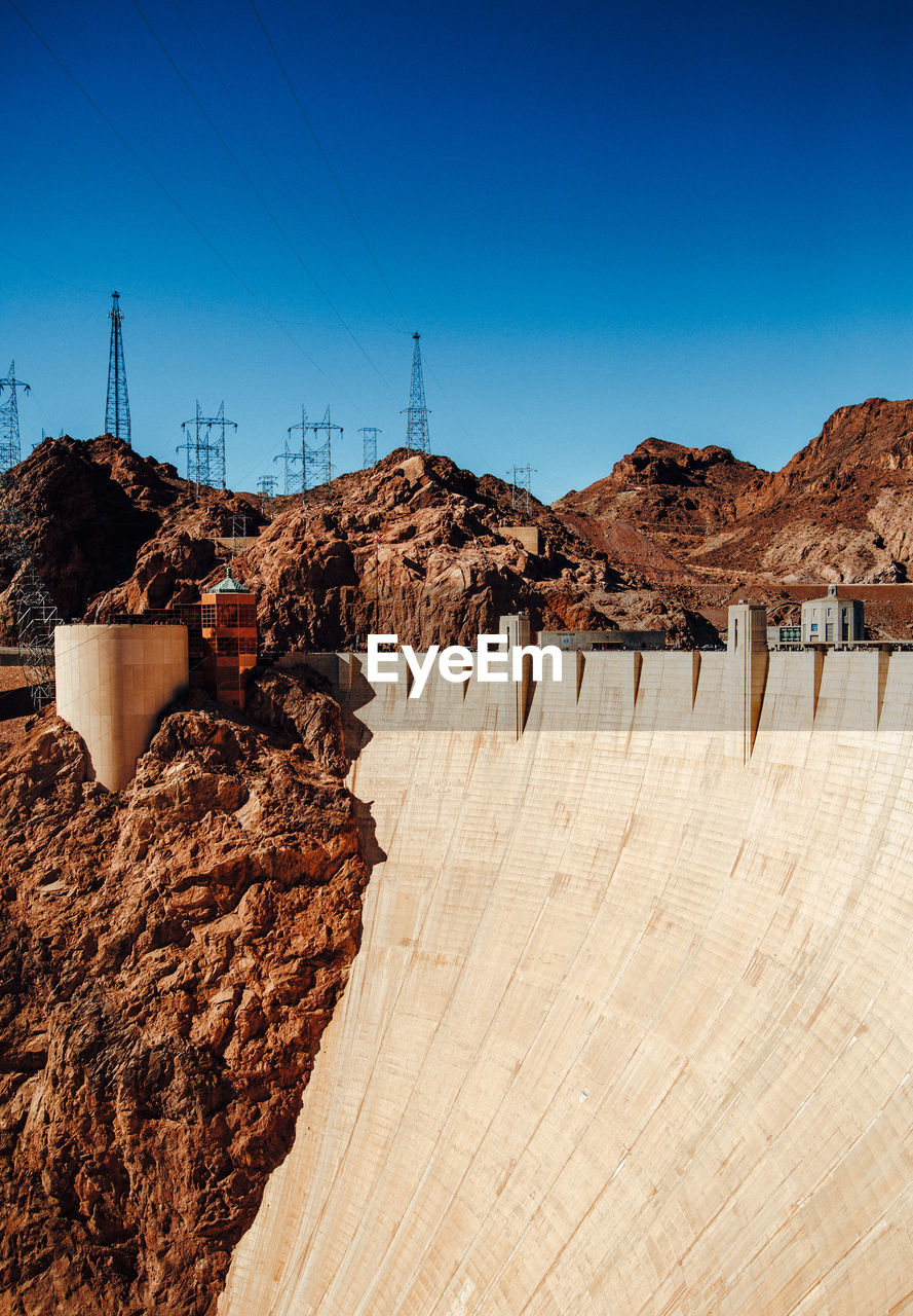 PANORAMIC VIEW OF DAM AGAINST SKY