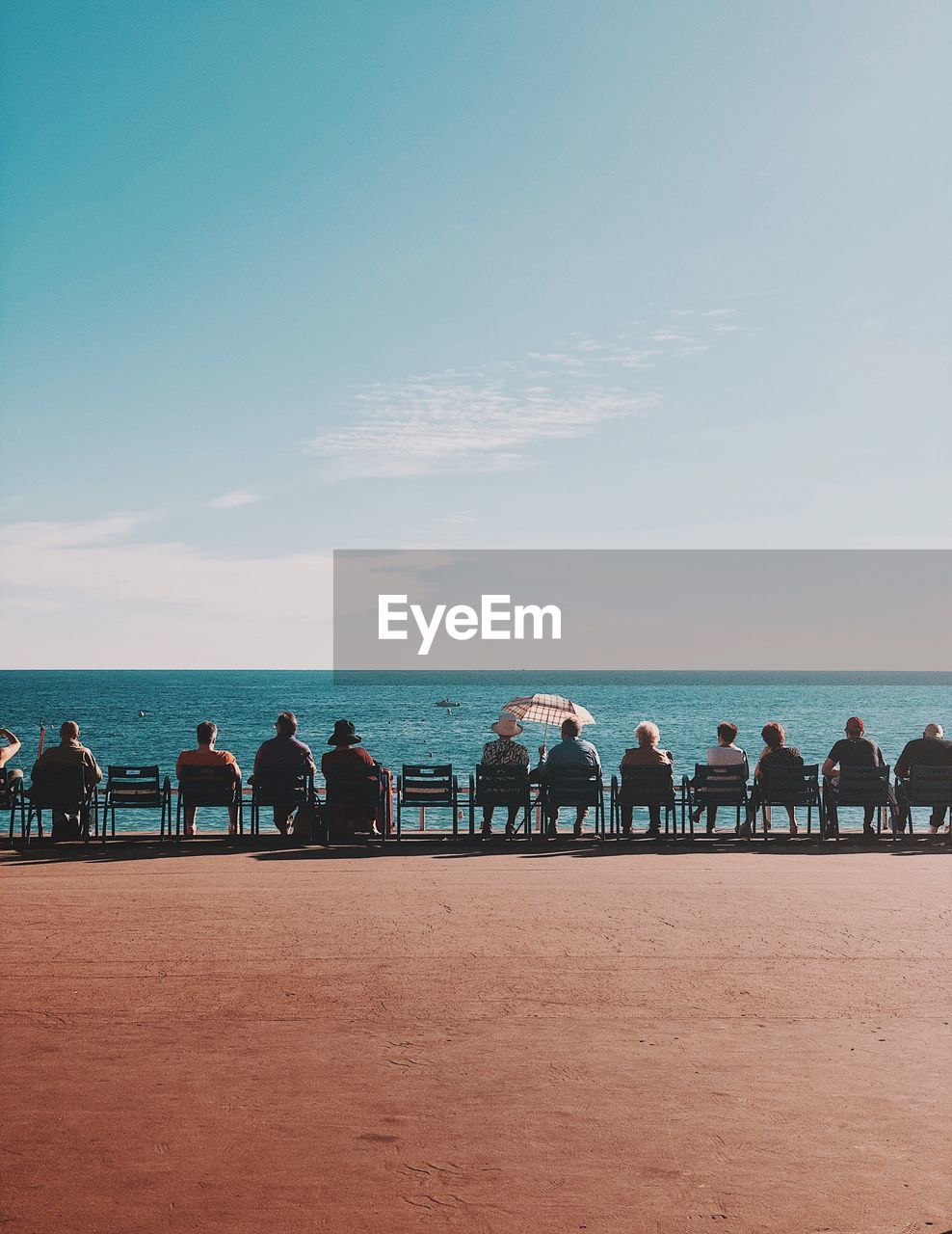 GROUP OF PEOPLE ON BEACH