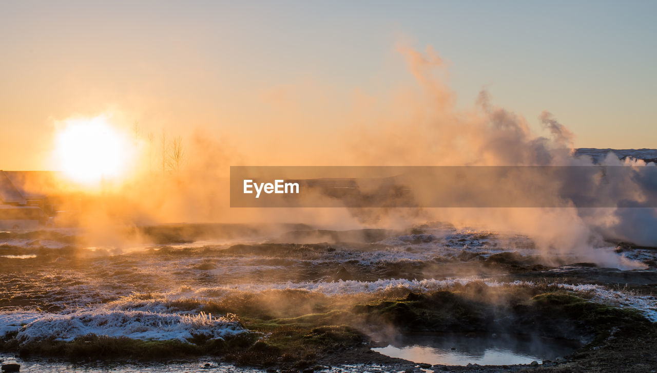 SCENIC VIEW OF SUNSET OVER TOWN