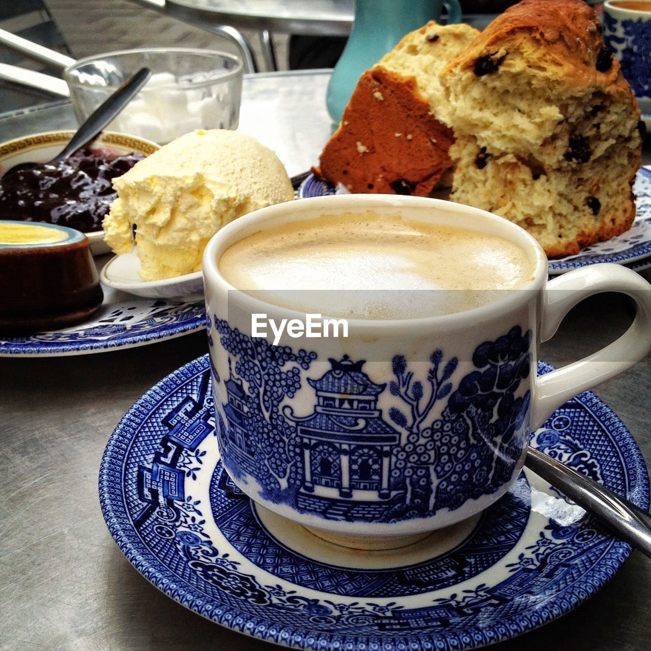 COFFEE CUP ON TABLE