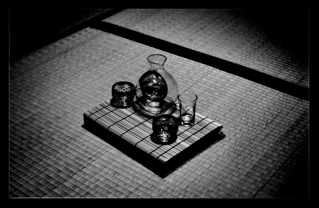 table, indoors, chess, chess piece, high angle view, no people, chess board, leisure games, close-up, day, queen - chess piece