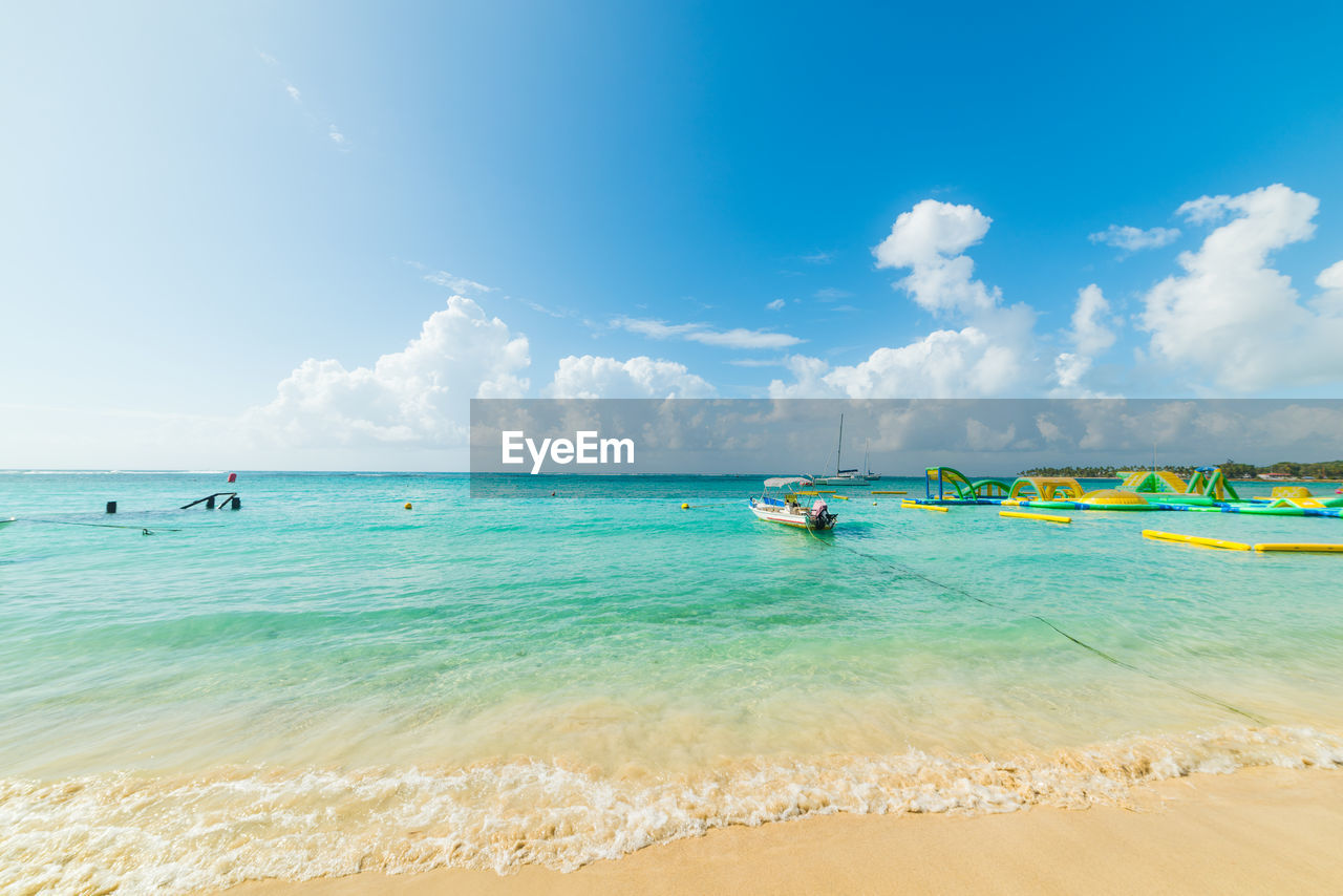 PANORAMIC VIEW OF SEA AGAINST SKY