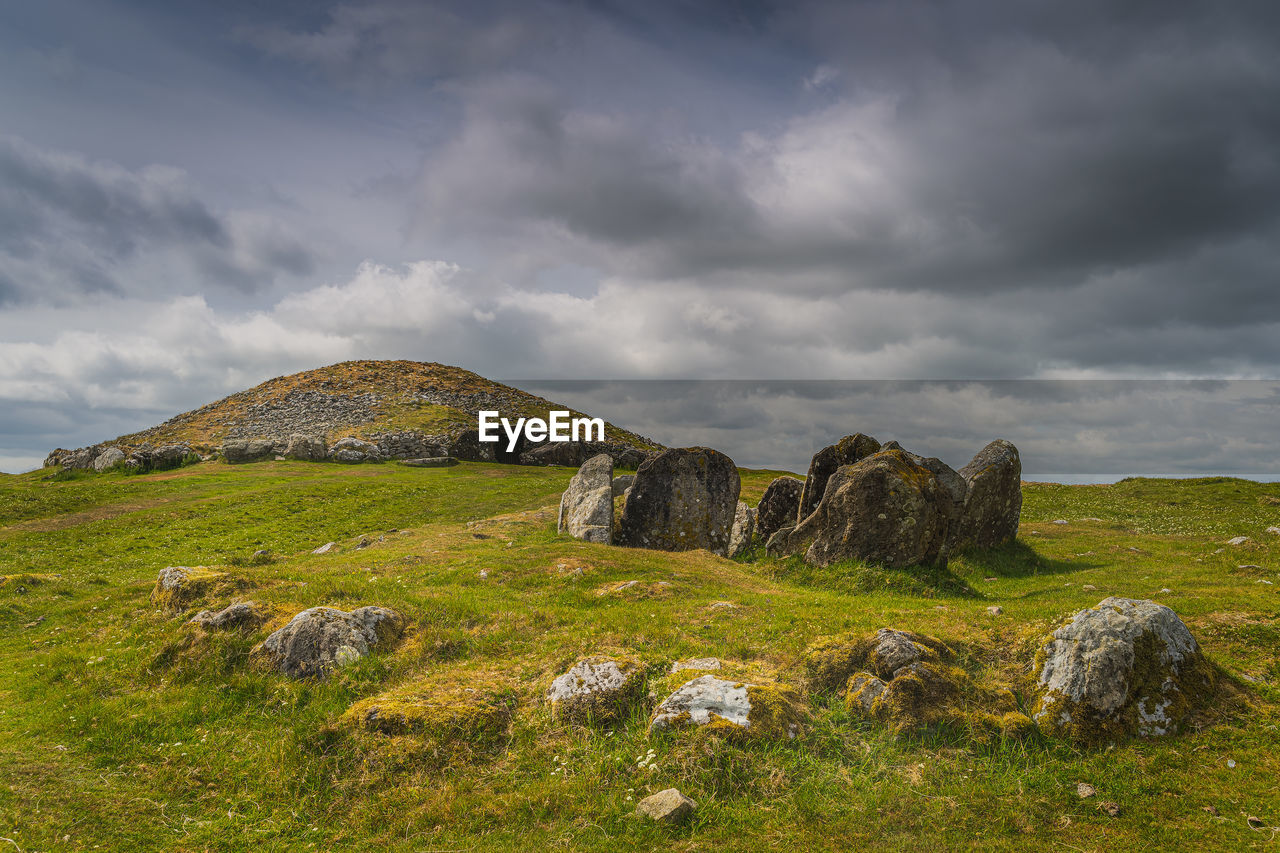 Ancient, neolithic burial chambers and stone circles of loughcrew cairns, ireland