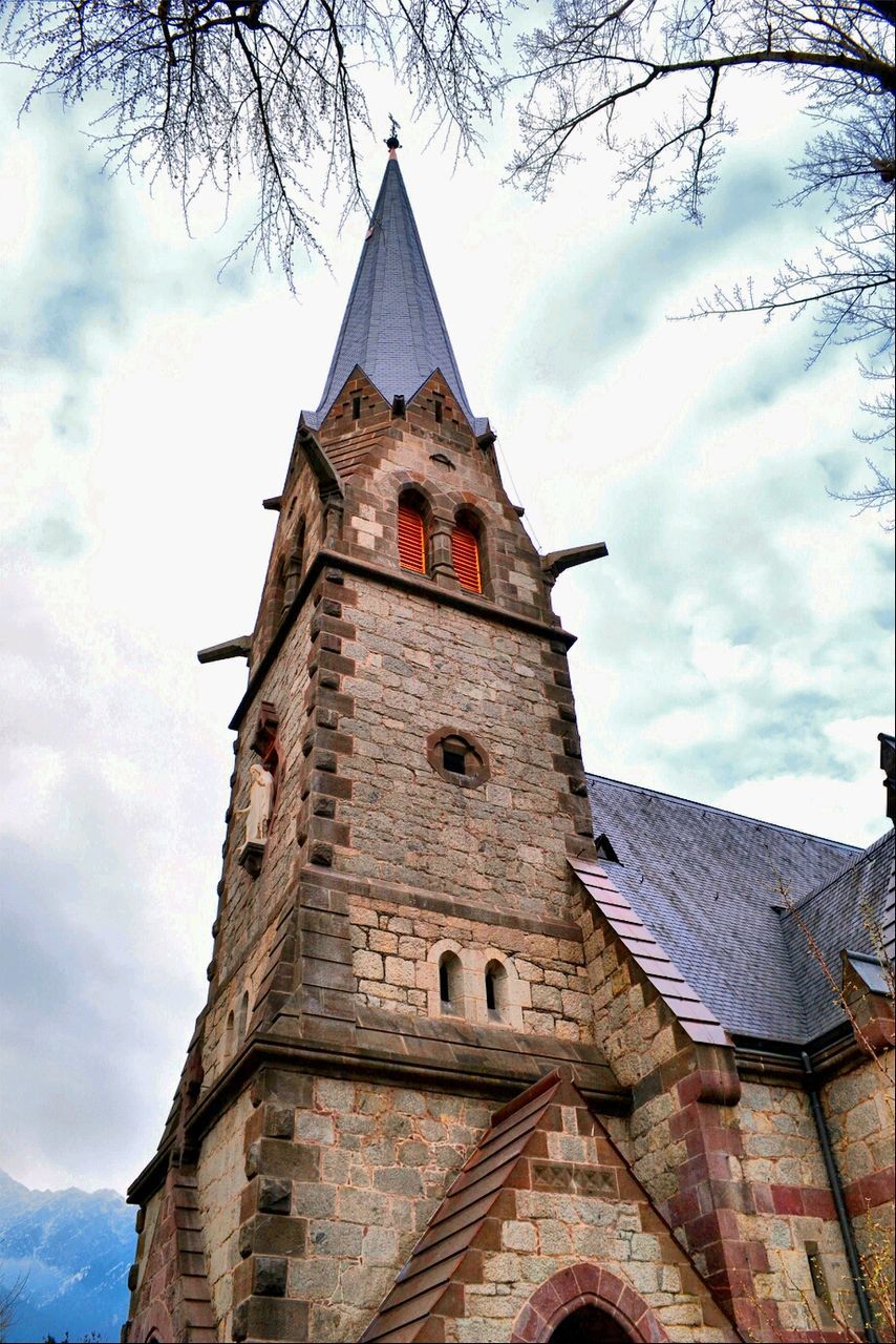 LOW ANGLE VIEW OF CHURCH AGAINST SKY