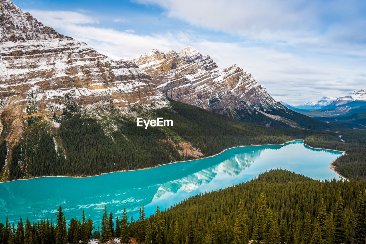 SCENIC VIEW OF SNOWCAPPED MOUNTAINS