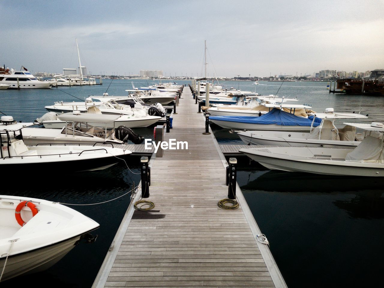 Pier in doha corniche