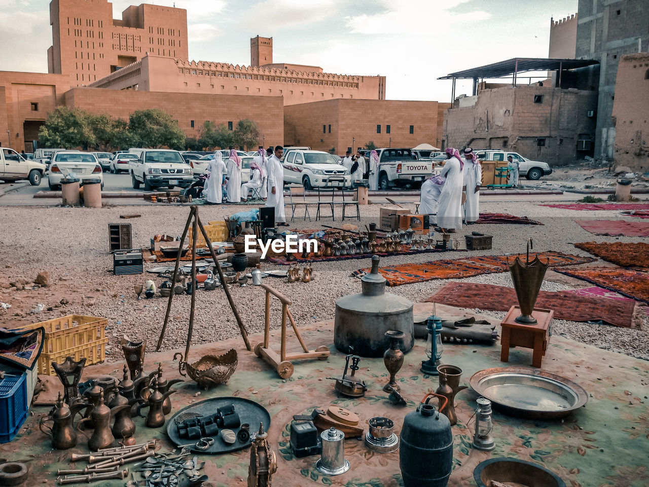 HIGH ANGLE VIEW OF MARKET FOR SALE IN STREET